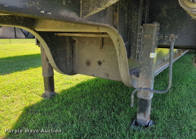 image for item LY9432 2013 Utility FS2C drop deck equipment trailer