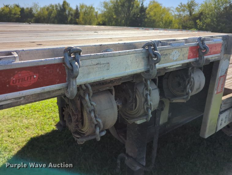 image for item LY9432 2013 Utility FS2C drop deck equipment trailer