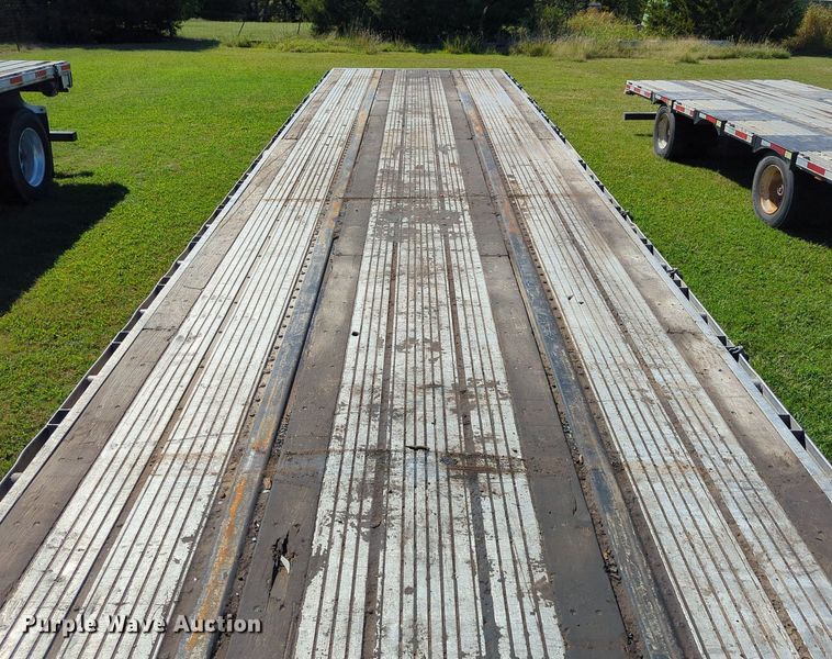 image for item LY9432 2013 Utility FS2C drop deck equipment trailer