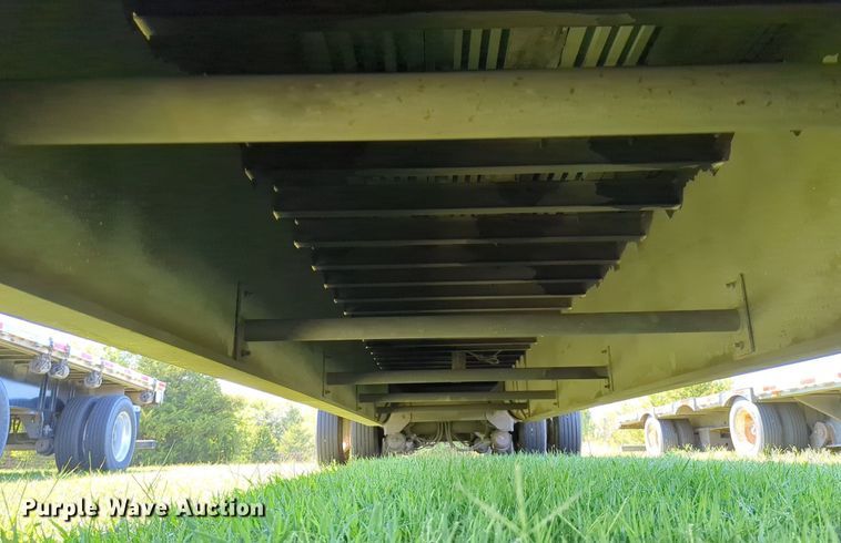 image for item LY9432 2013 Utility FS2C drop deck equipment trailer