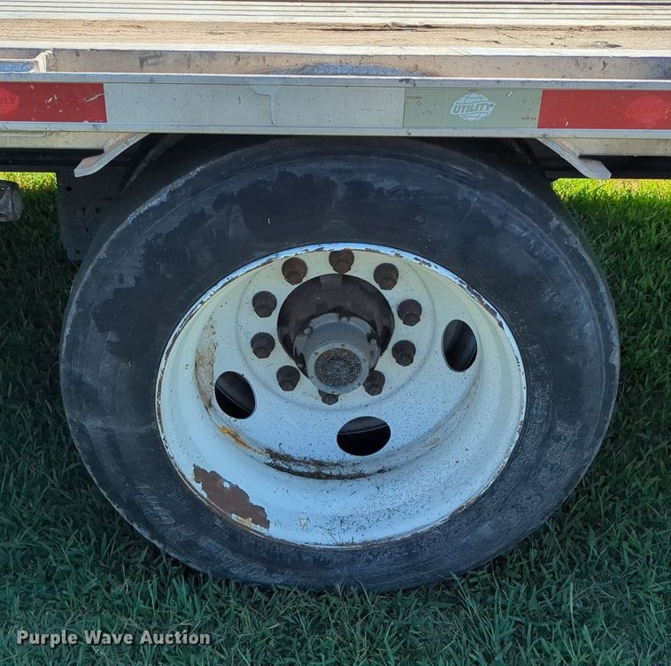 image for item LY9432 2013 Utility FS2C drop deck equipment trailer