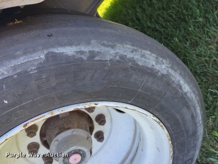 image for item LY9432 2013 Utility FS2C drop deck equipment trailer