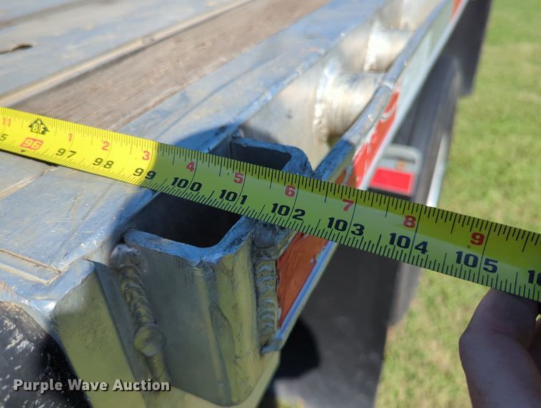 image for item LY9433 2017 Transcraft 554C flatbed trailer