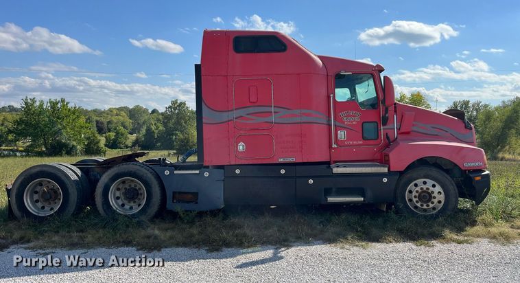 image for item MG9489 1996 Kenworth T600  semi truck