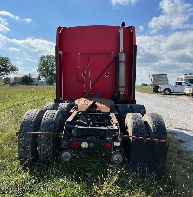 image for item MG9489 1996 Kenworth T600  semi truck