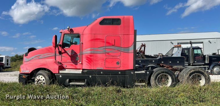 image for item MG9489 1996 Kenworth T600  semi truck