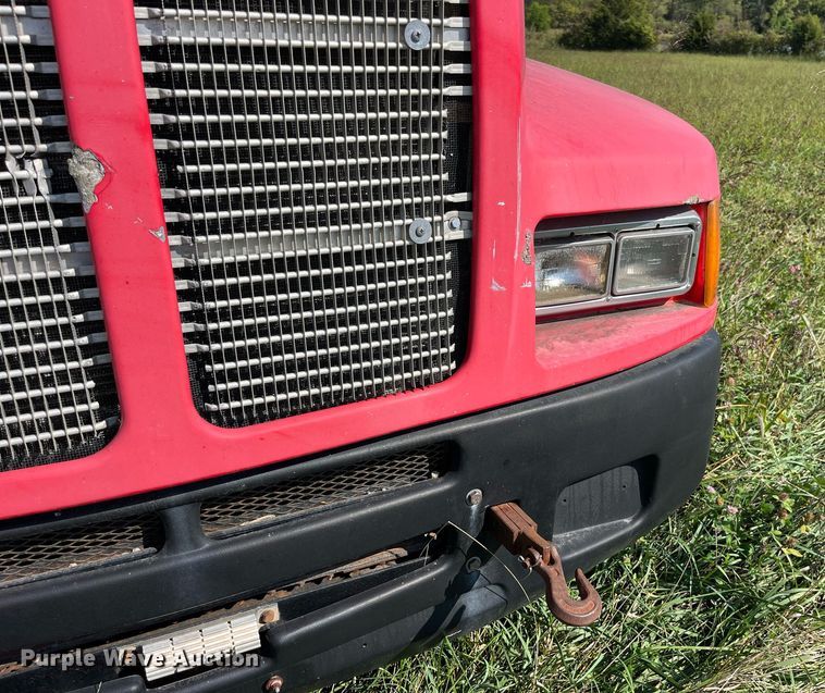 image for item MG9489 1996 Kenworth T600  semi truck