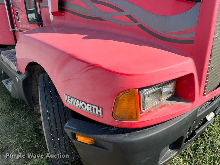 image for item MG9489 1996 Kenworth T600  semi truck