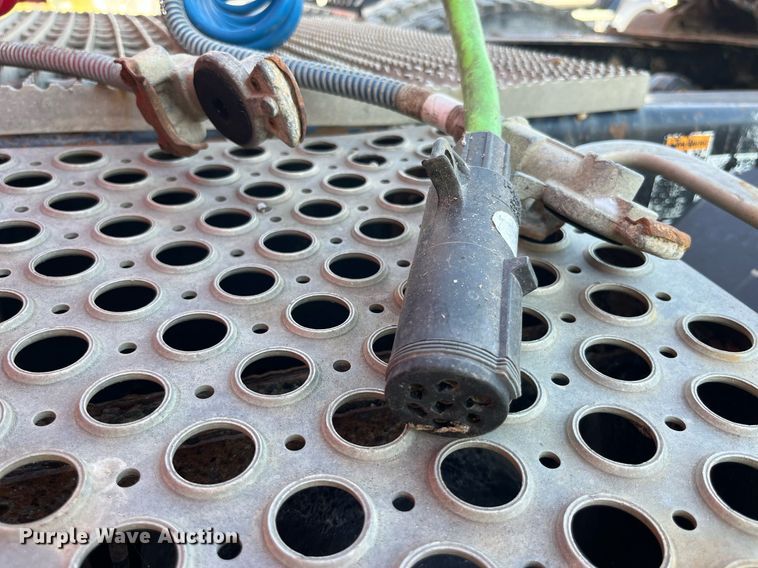 image for item MG9489 1996 Kenworth T600  semi truck