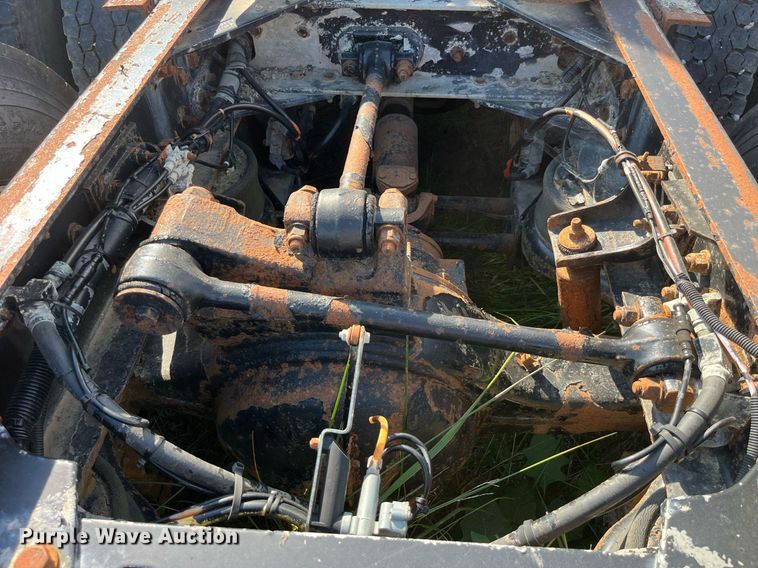 image for item MG9489 1996 Kenworth T600  semi truck