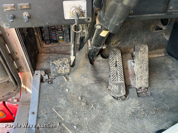 image for item MG9489 1996 Kenworth T600  semi truck