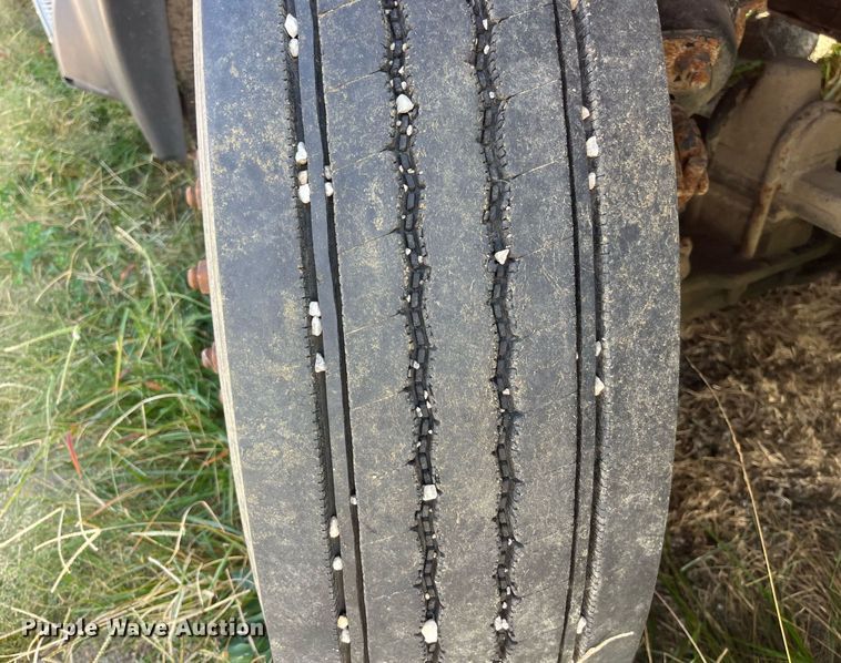 image for item MG9489 1996 Kenworth T600  semi truck