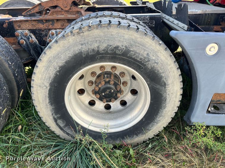 image for item MG9489 1996 Kenworth T600  semi truck