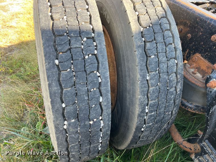 image for item MG9489 1996 Kenworth T600  semi truck