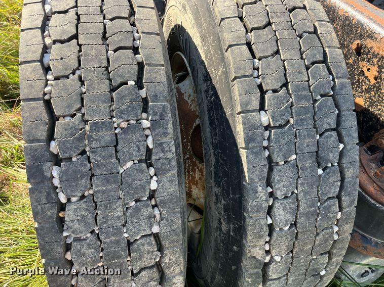 image for item MG9489 1996 Kenworth T600  semi truck