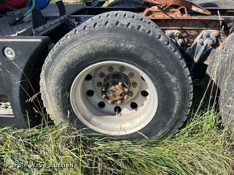 image for item MG9489 1996 Kenworth T600  semi truck