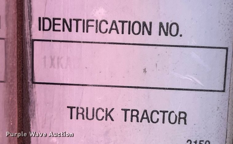 image for item MG9489 1996 Kenworth T600  semi truck