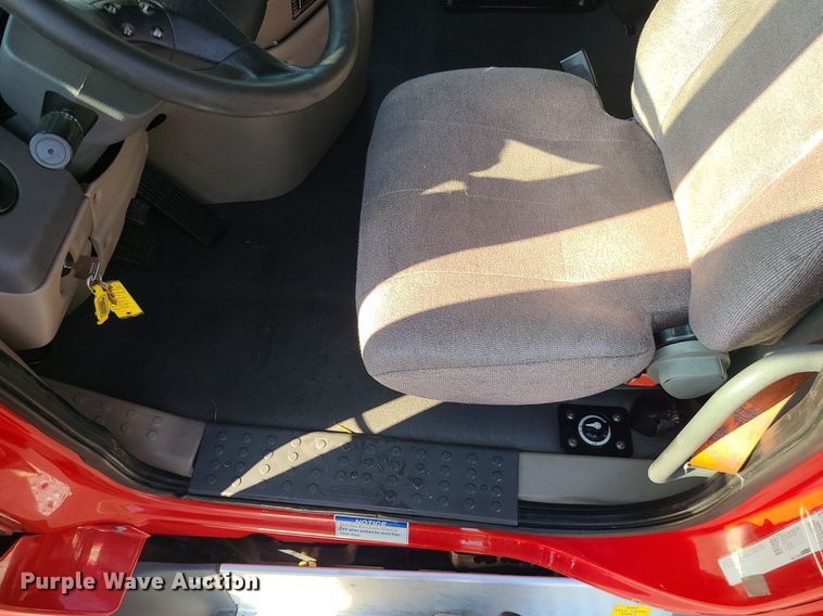 image for item MJ9324 2016 Freightliner Cascadia  semi truck