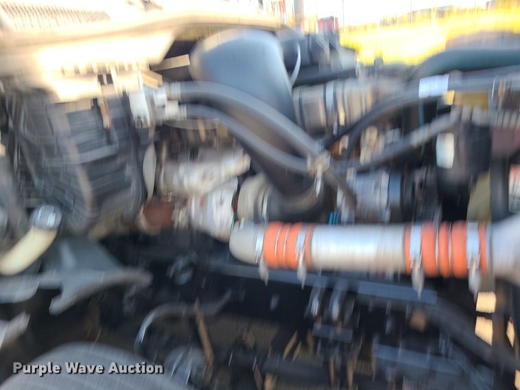 image for item MJ9325 2016 Freightliner Cascadia  semi truck