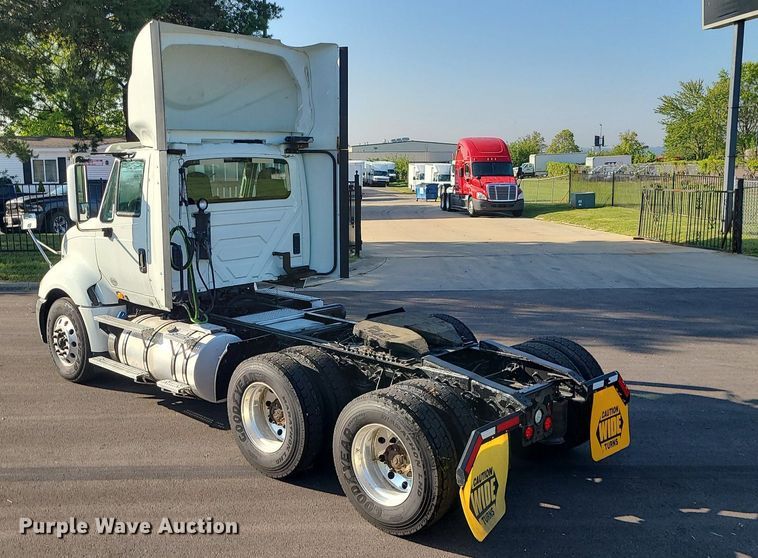 image for item MJ9327 2016 International ProStar+ 122  semi truck