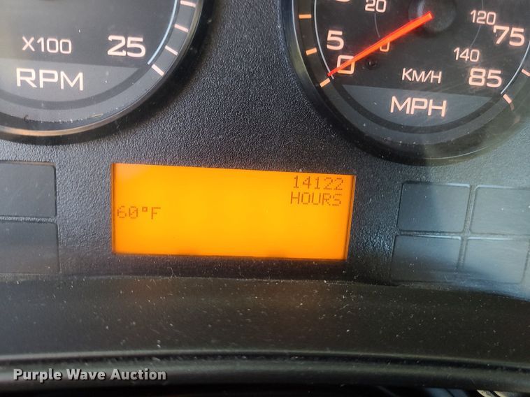 image for item MJ9327 2016 International ProStar+ 122  semi truck