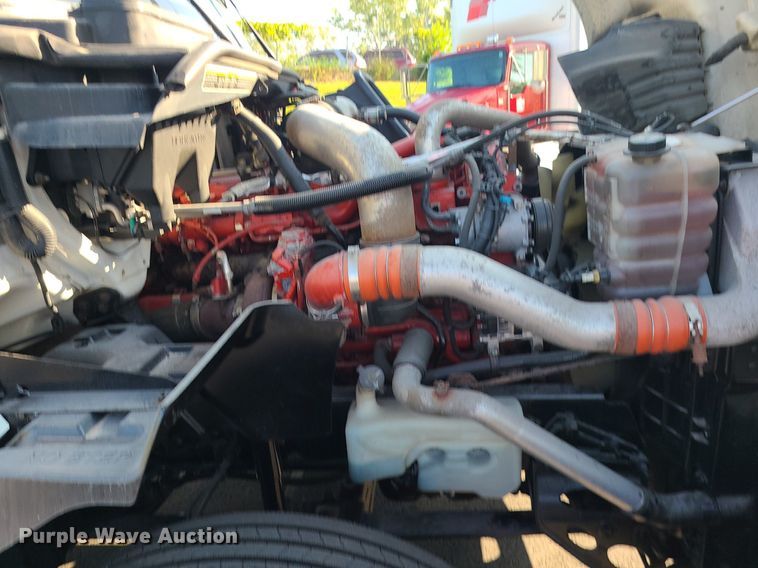 image for item MJ9327 2016 International ProStar+ 122  semi truck