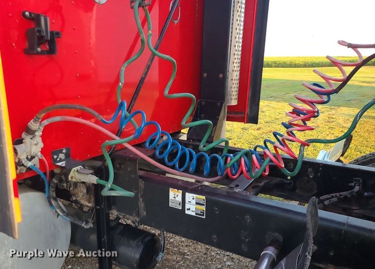 image for item MJ9329 2002 Kenworth  semi truck