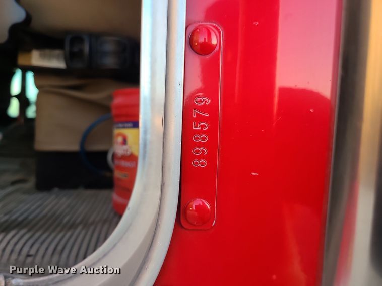 image for item MJ9329 2002 Kenworth  semi truck