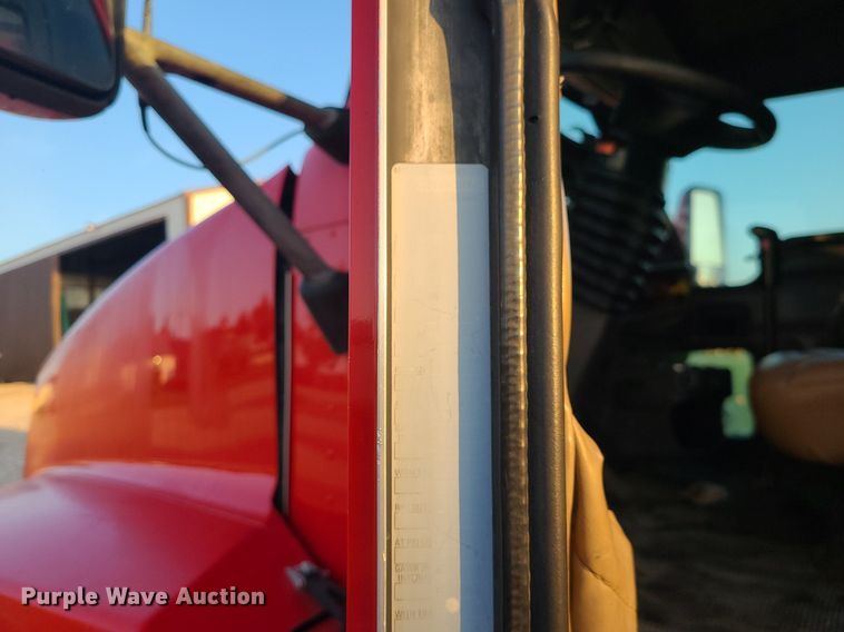 image for item MJ9329 2002 Kenworth  semi truck