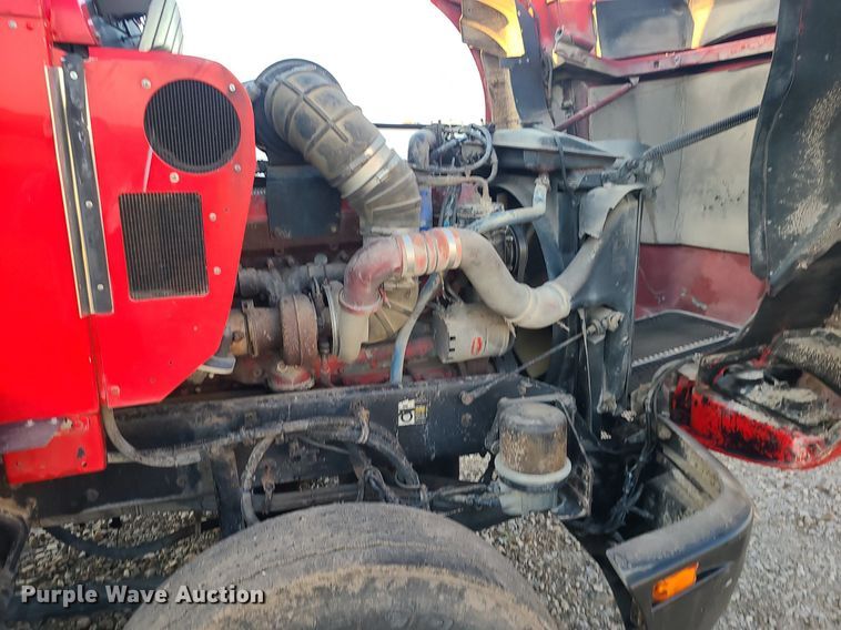 image for item MJ9329 2002 Kenworth  semi truck