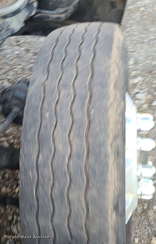 image for item MJ9329 2002 Kenworth  semi truck