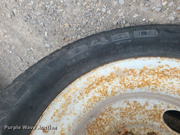 image for item MJ9388 1997 Freightliner  semi truck