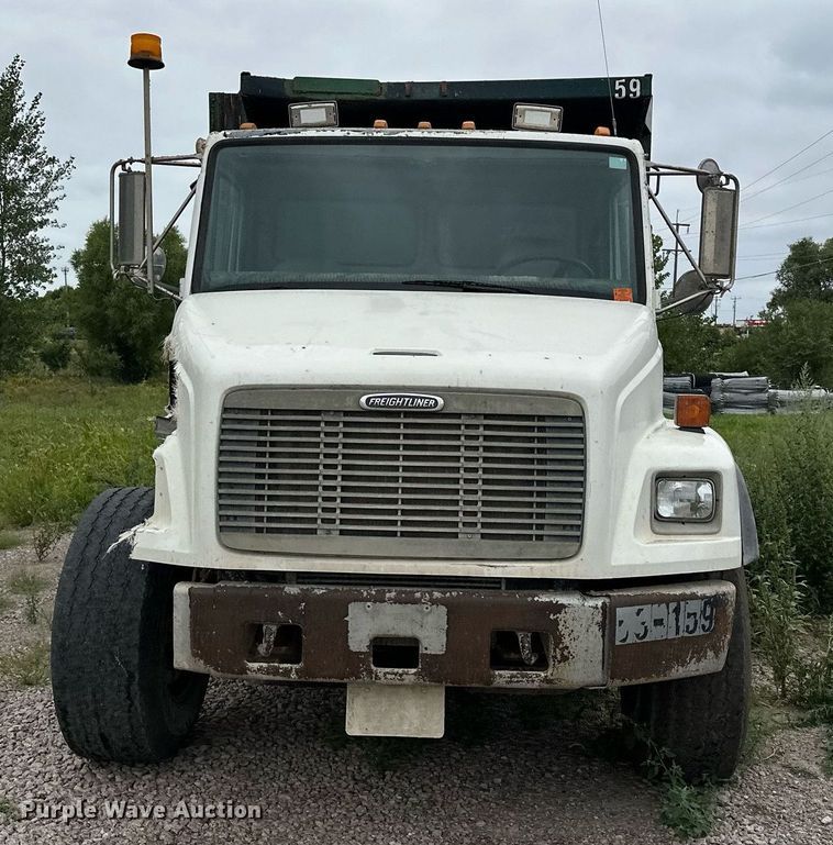 image for item MQ9410 2000 Freightliner FL80  dump truck