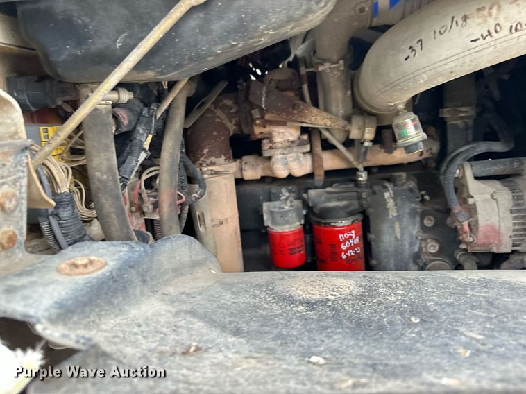 image for item MQ9410 2000 Freightliner FL80  dump truck