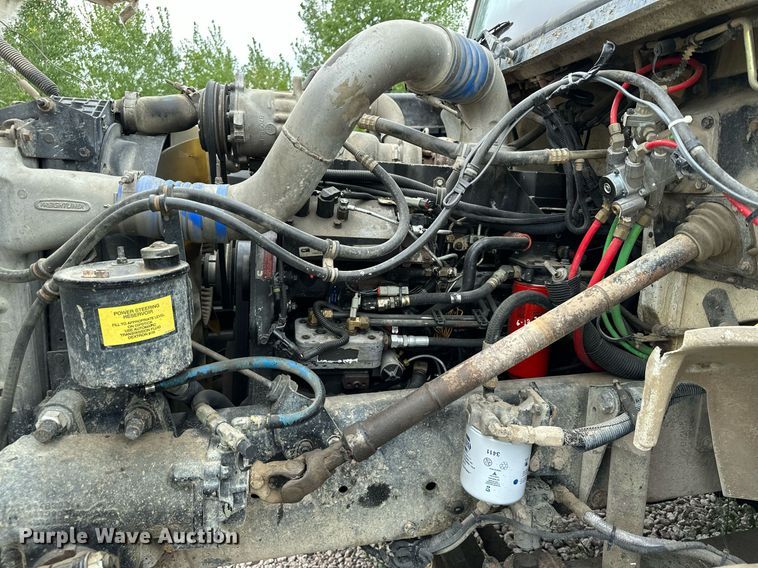 image for item MQ9410 2000 Freightliner FL80  dump truck