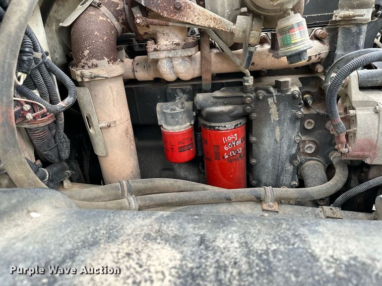 image for item MQ9410 2000 Freightliner FL80  dump truck