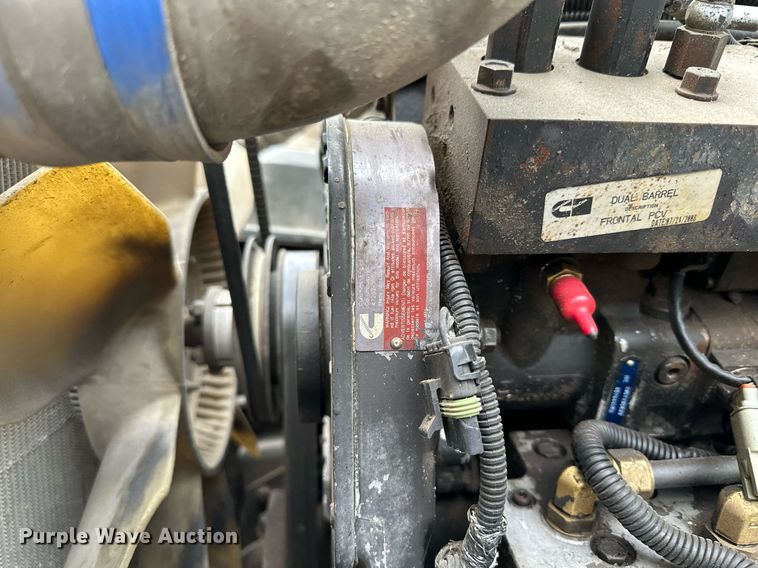 image for item MQ9410 2000 Freightliner FL80  dump truck