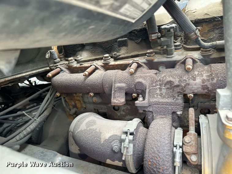 image for item MQ9417 1995  Ford LTL9000  semi truck