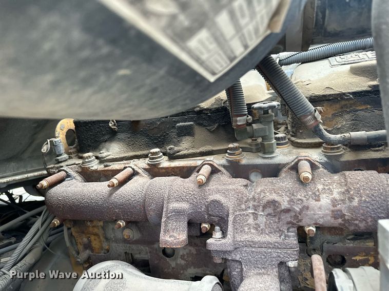 image for item MQ9417 1995  Ford LTL9000  semi truck