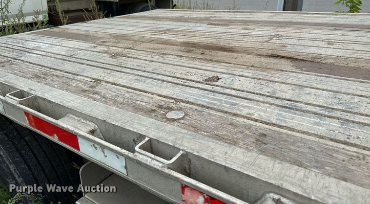 image for item MQ9419 1999 Transcraft eagle 48x96  flatbed trailer