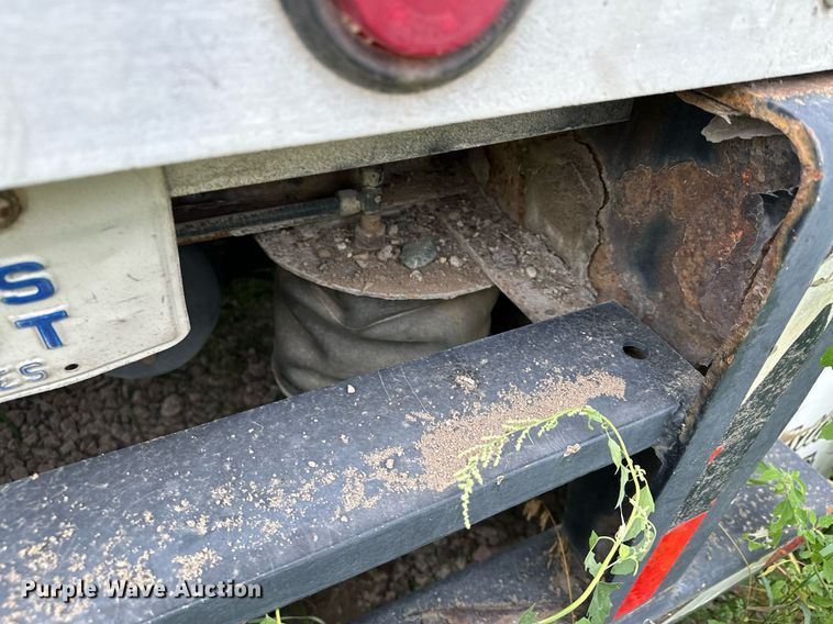 image for item MQ9419 1999 Transcraft eagle 48x96  flatbed trailer