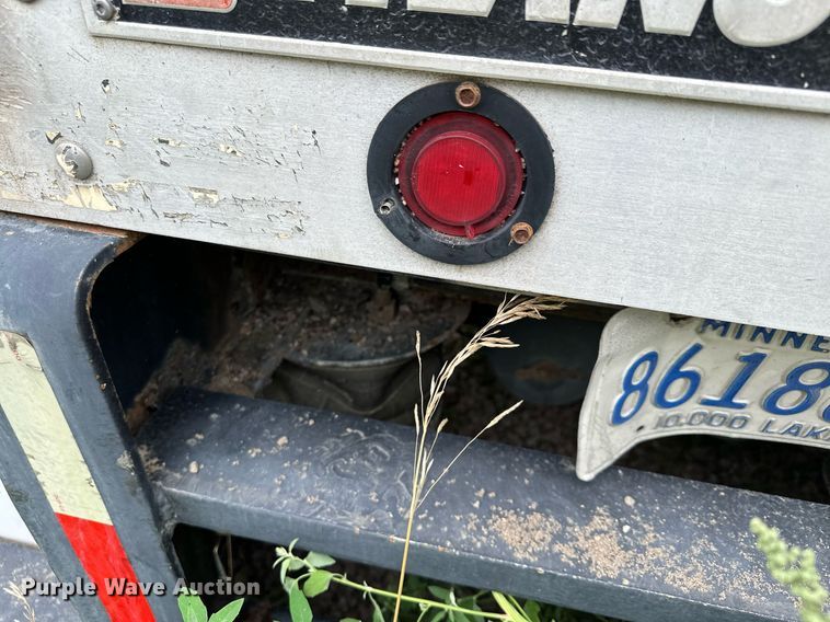 image for item MQ9419 1999 Transcraft eagle 48x96  flatbed trailer