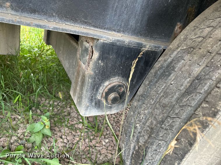 image for item MQ9419 1999 Transcraft eagle 48x96  flatbed trailer