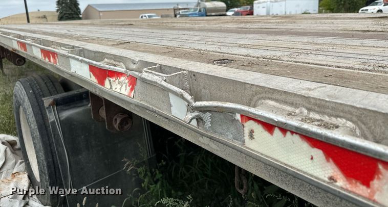 image for item MQ9419 1999 Transcraft eagle 48x96  flatbed trailer