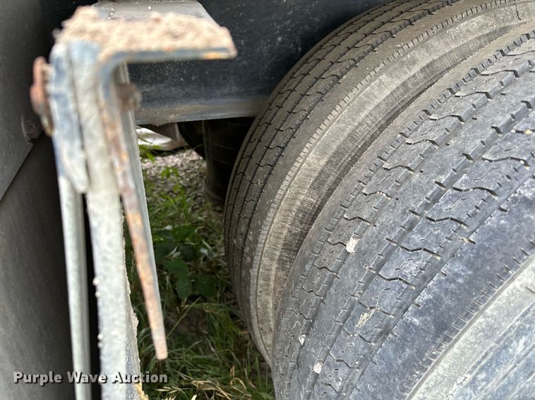 image for item MQ9419 1999 Transcraft eagle 48x96  flatbed trailer