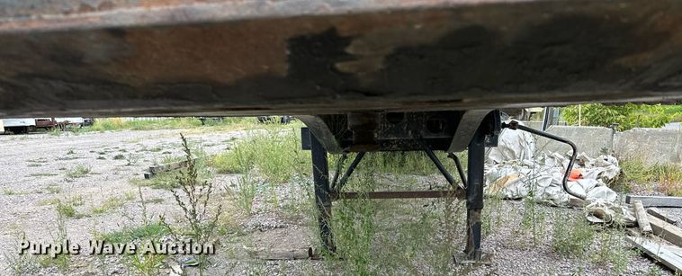 image for item MQ9419 1999 Transcraft eagle 48x96  flatbed trailer