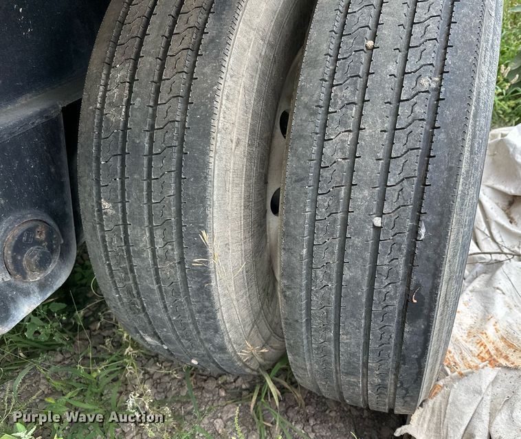 image for item MQ9419 1999 Transcraft eagle 48x96  flatbed trailer