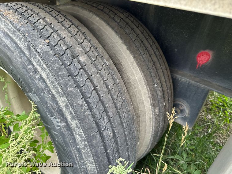 image for item MQ9419 1999 Transcraft eagle 48x96  flatbed trailer