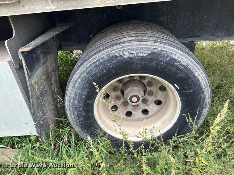 image for item MQ9419 1999 Transcraft eagle 48x96  flatbed trailer