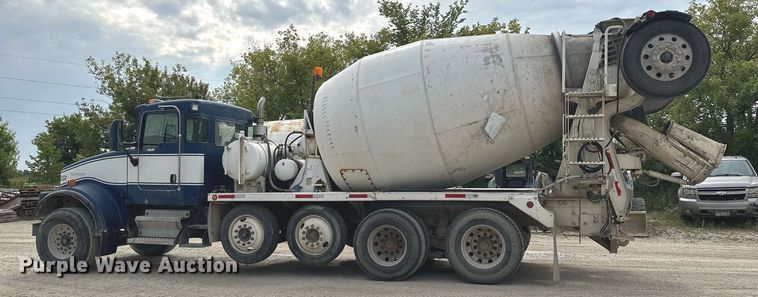 image for item MQ9432 2005 Kenworth W900  ready mix truck